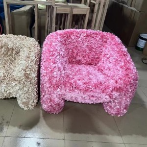 Blossom Applique | Armchair photo review